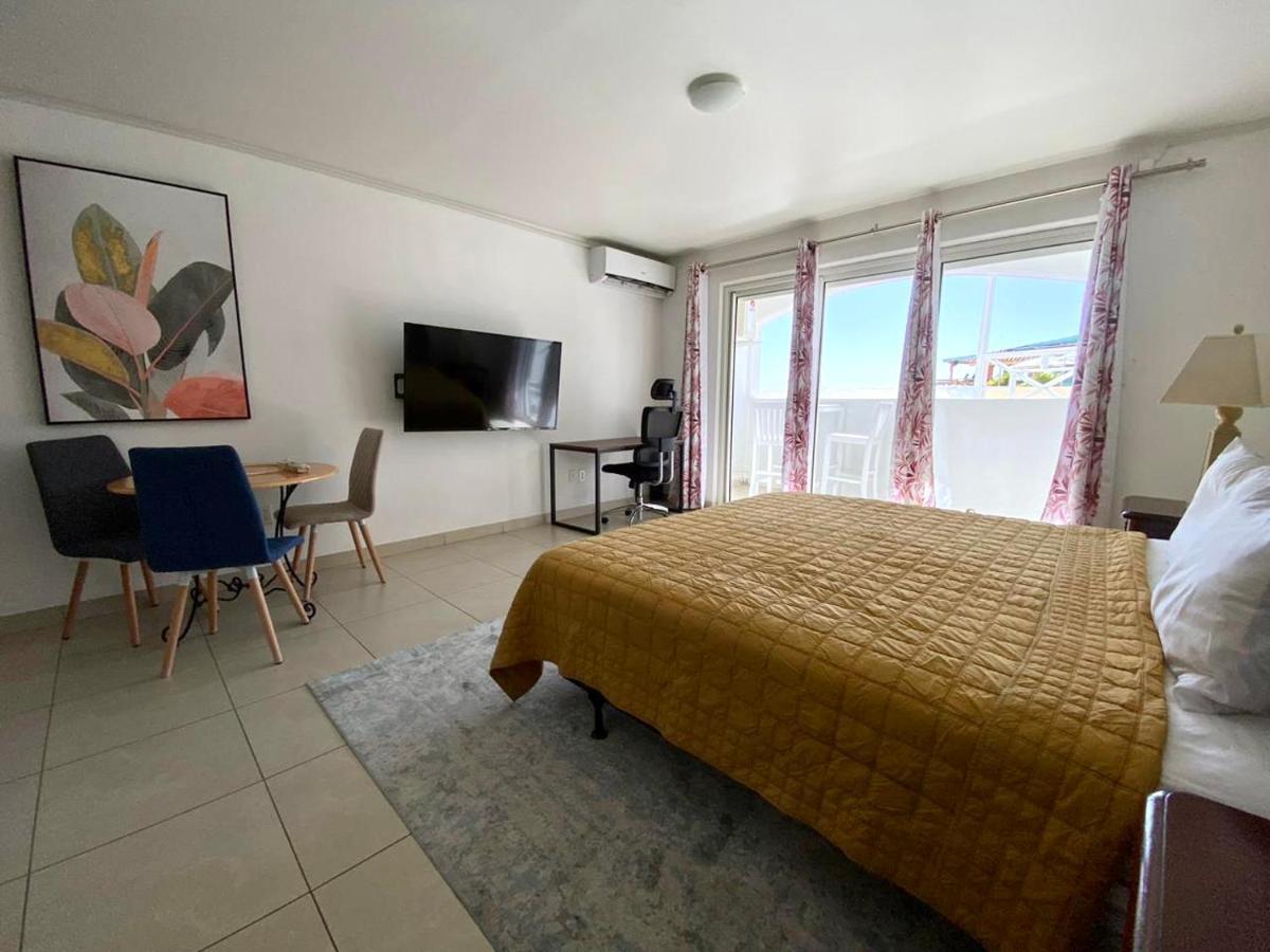 Maho Beach House - Studio - Beach Access Экстерьер фото